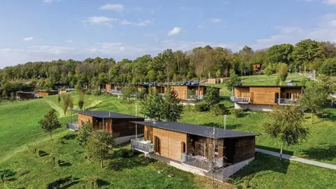 Foto van HUURBELEGGING – EPPE-SAUVAGE – Madame Vacances Residentie Les Cottages de Valjoly - 6,02% rendement