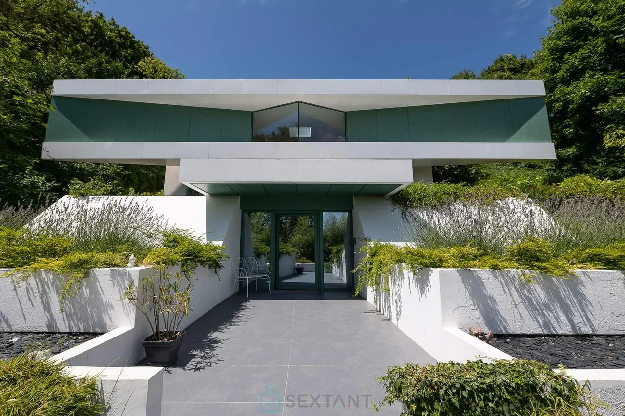 villa d'architecte · FONTAINEBLEAU