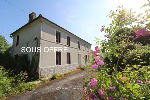 Photo of For stone and renovation enthusiasts – 149 m² stone house – 3,651 m² plot of land