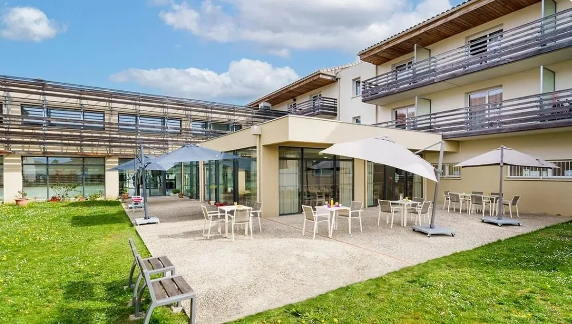 INVERSIÓN EN ALQUILER – TARBES – Residencia de mayores Les Templitudes en Tarbes - Rentabilidad del 5,56%