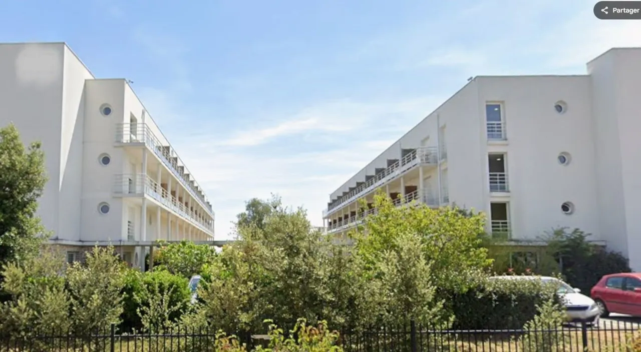RENTAL INVESTMENT – CHARTRES – Cap West Residence, Chartres - 9.16% return