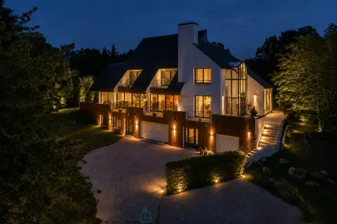 Photo of Architect-designed villa located north of Fontainebleau