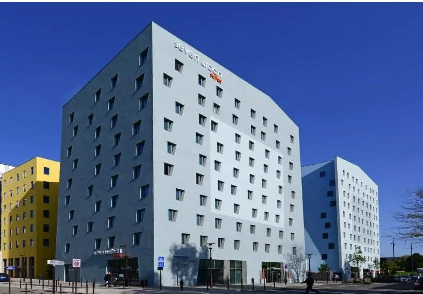 RENTAL INVESTMENT – NANTES – Seven Urban Suites Business Residence – 6.40% return