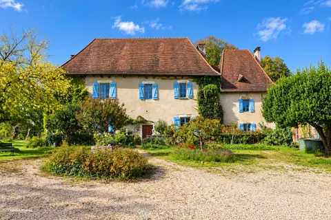 Photo of 36-hectare estate with its charming 17th-century manor house, nestled in the heart of the Périgord Vert natural park.