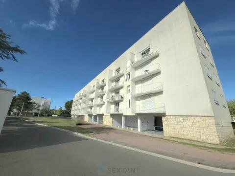 Photo of Very beautiful fully renovated 58 m² apartment with 2 bedrooms