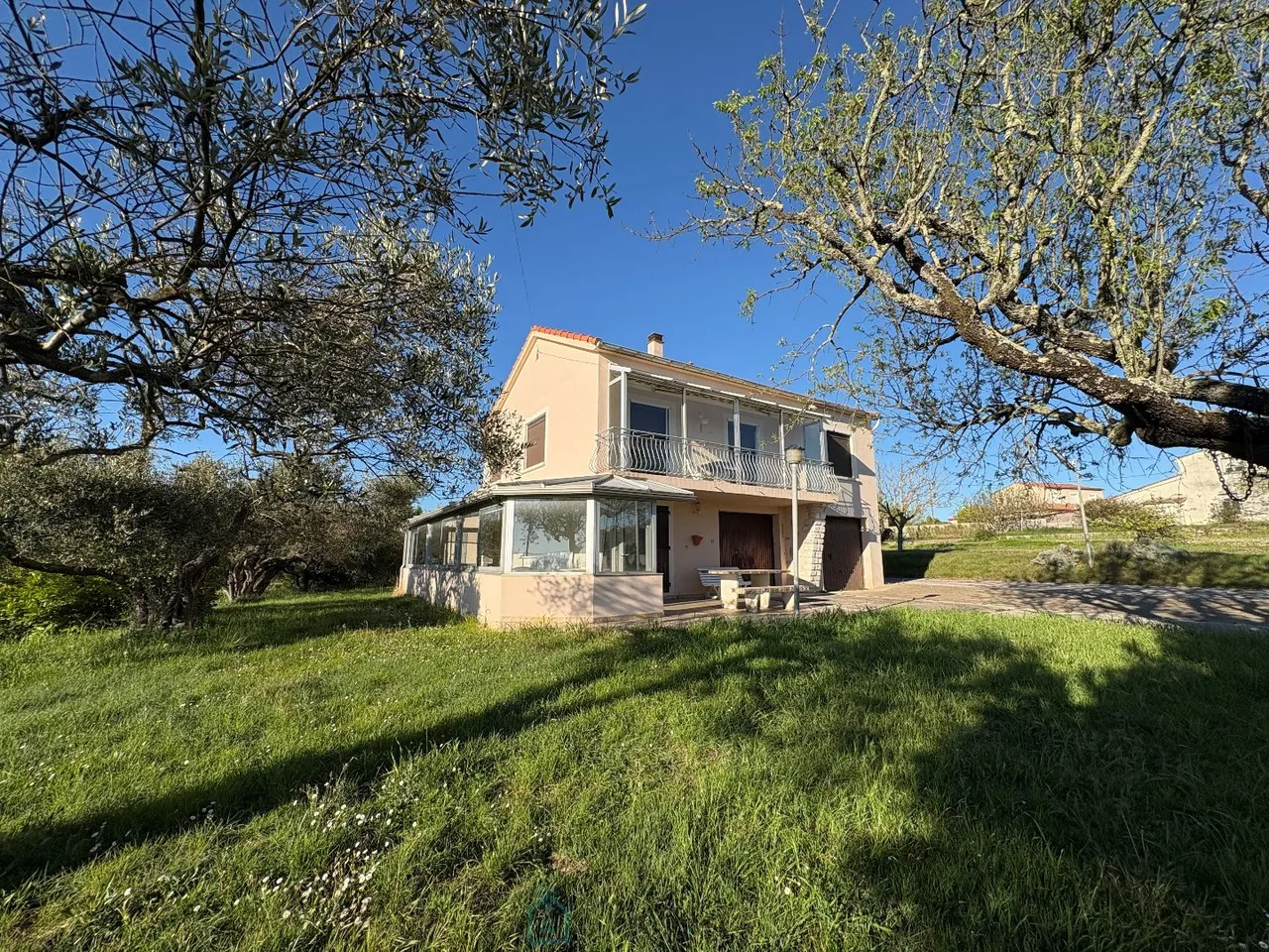 Casa independiente de 110 m² de espacio habitable sobre una magnificent parcela de más de 3.000 m²