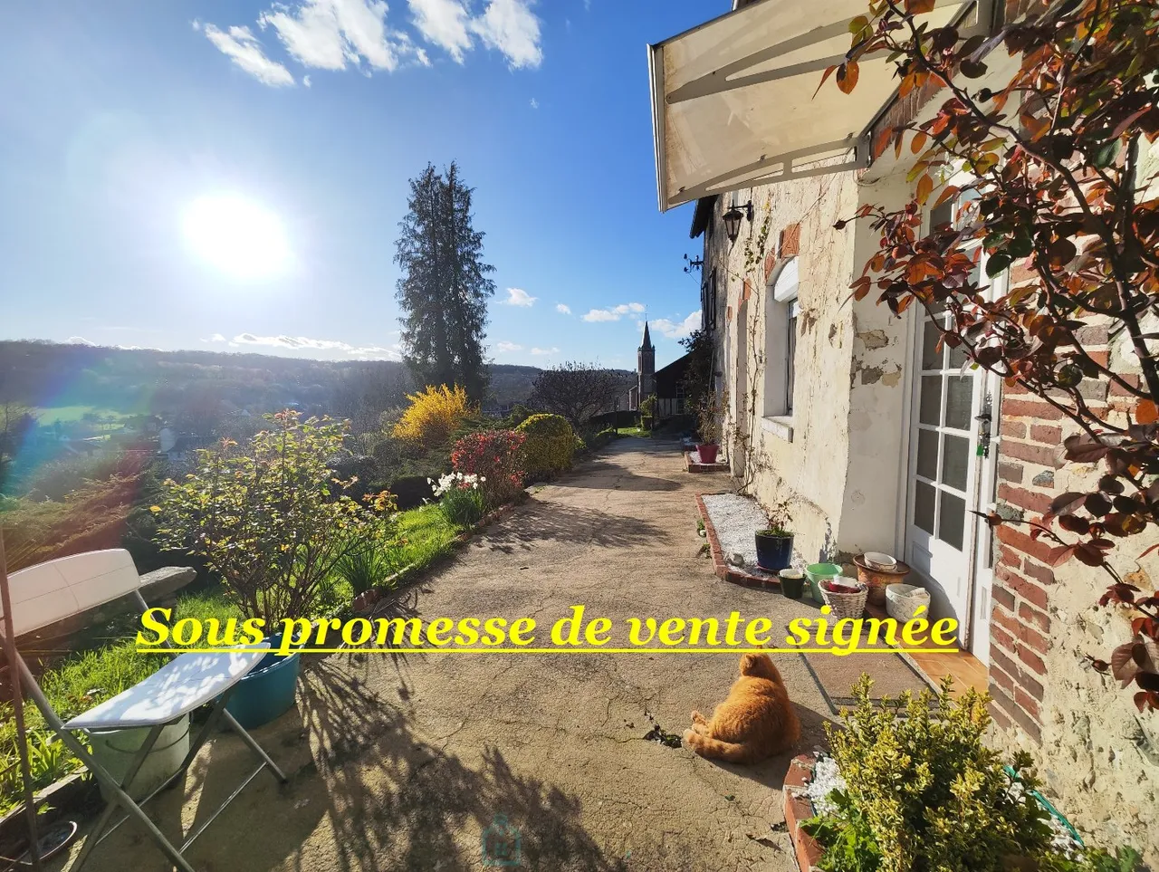 Vista magnifica per questa autentica casa di villaggio