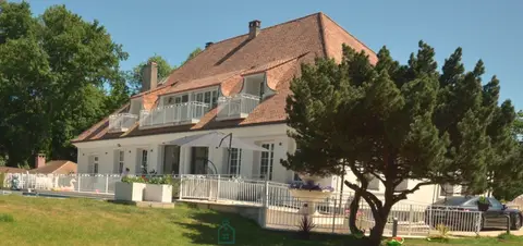 Photo of villa · BOISSISE LE ROI