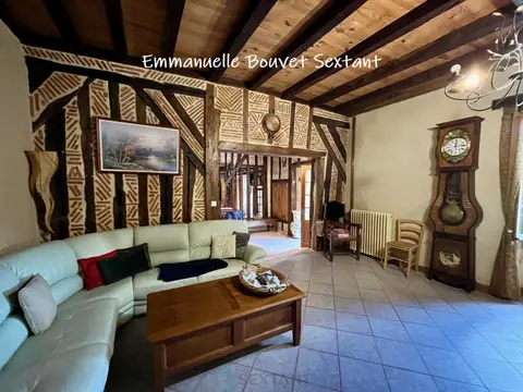 Foto di Bergerac, 15-20 min, casa tipica in stile perigourdino, con gite da convertire, garage, tranquillo borgo