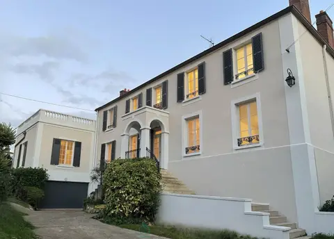 Photo of maison de maitre · MENNECY