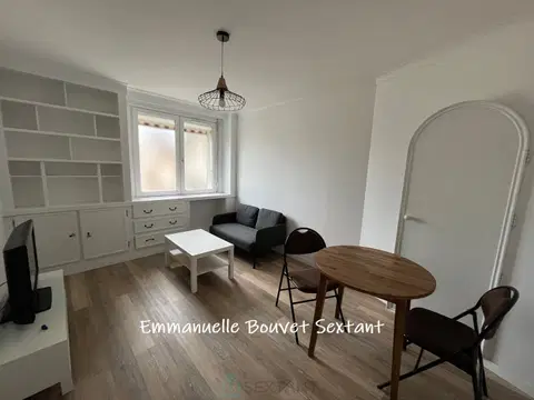 Photo of BERGERAC city center, 2 min walk to the train station, 2 bedrooms renovated appartment with balcony.