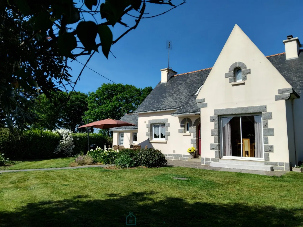 maison · SAINT CONNEC