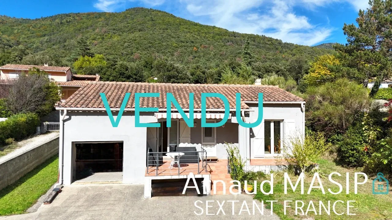 BUNGALOW INDIPENDENTE DI 3 CAMERE DA LETTO CON TERRAZZE, GIARDINO E GARAGE, POSIZIONE TRANQUILLA