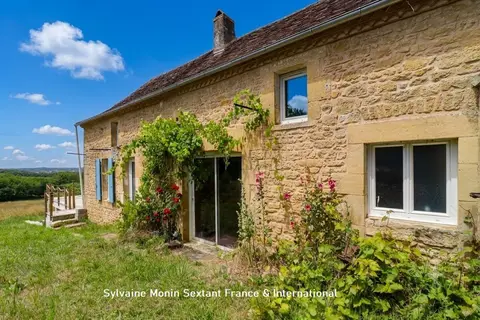 Photo of Detached stone house, quiet, nature and panoramic views
