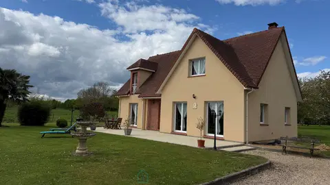 Photo of For sale – Superb contemporary house built in 2011 in Bouquetot (5 minutes from Bourg-Achard)