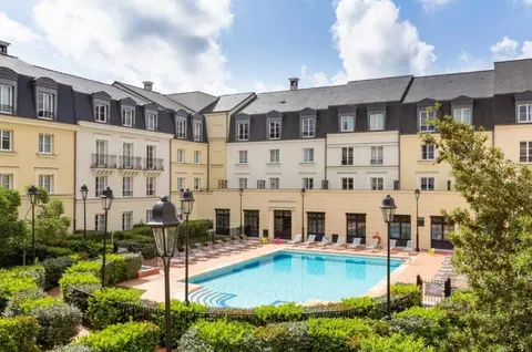 Foto di INVESTIMENTO IN AFFITTO – SERRIS – Residenza Turistica/Commerciale Adagio Val d'Europe - Rendimento del 5,52%