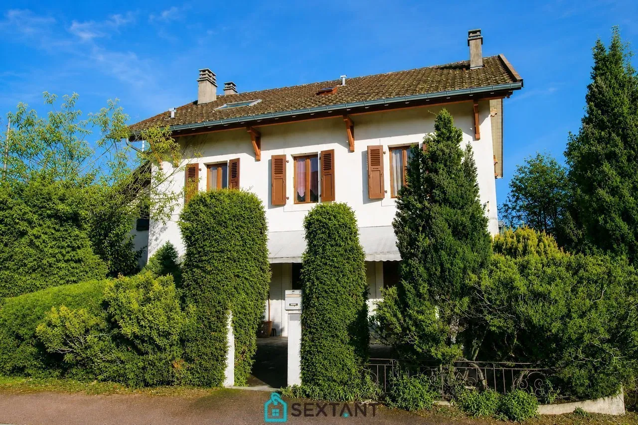 EXCLUSIVITE - DIVONNE-LES-BAINS (01220) - Villa mitoyenne 164 m² (249,46 utiles) - 750.000 €