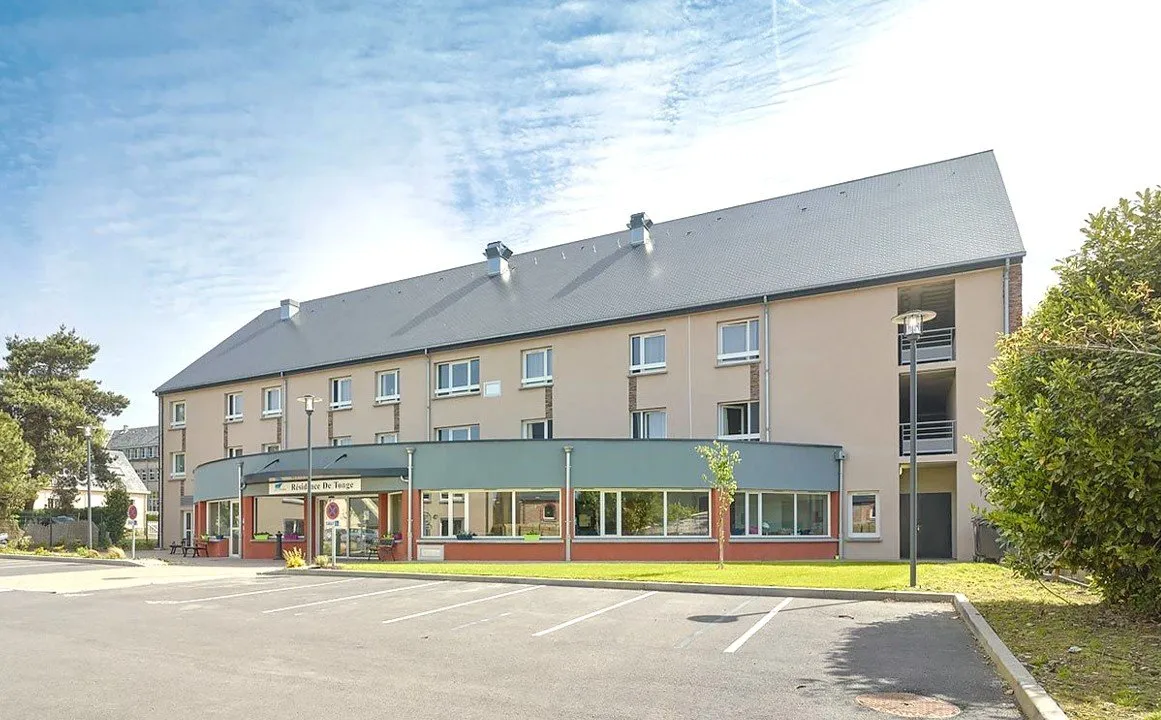 INVERSIÓN EN ALQUILER – AVRANCHES – RESIDENCIA EHPAD DE TONGE - retorno del 6%