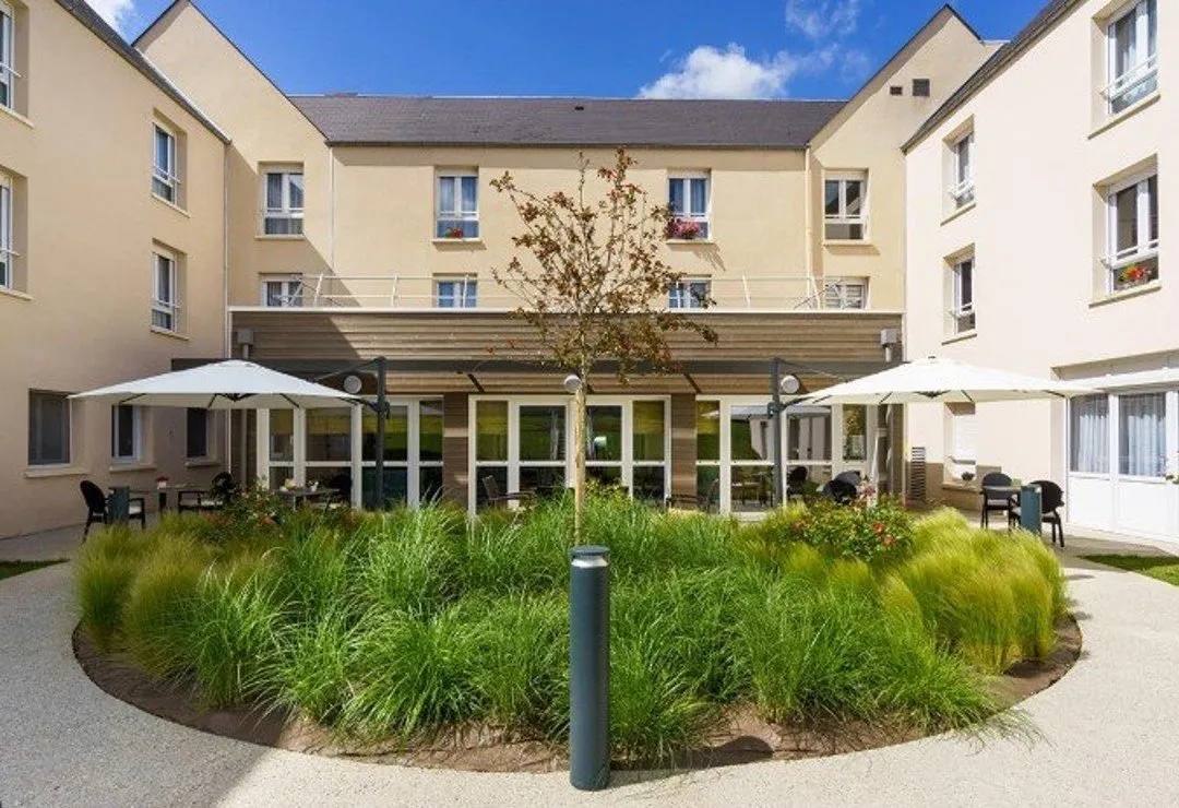INVERSIÓN EN ALQUILER – AVRANCHES – Residencia EHPAD Residence de Tonge - Rentabilidad 6%