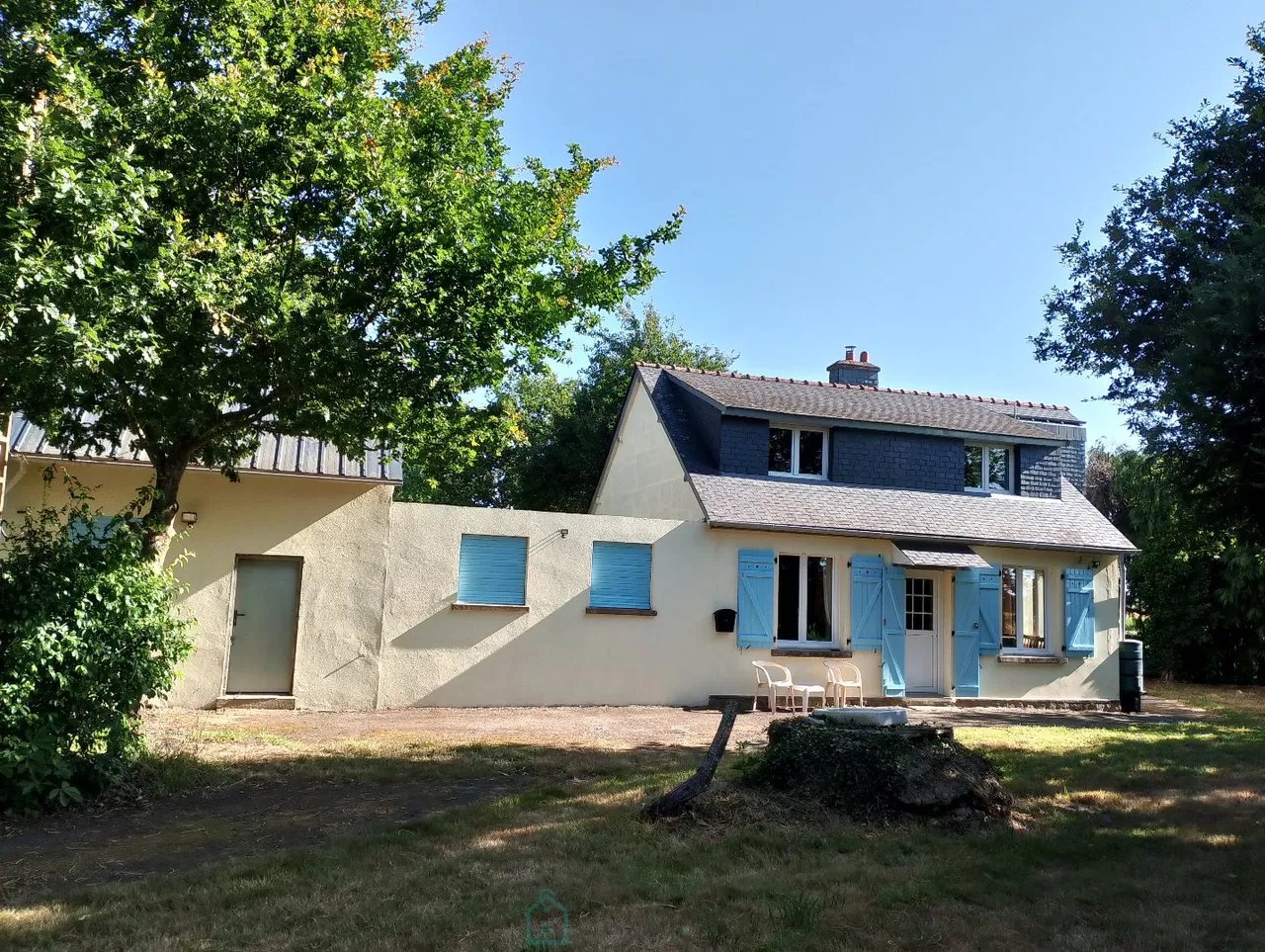 House set in the countryside