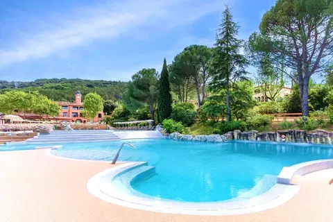 租赁投资 – GROSPIERRES – Pierre & Vacances Village Le Rouret 旅游住宅 - 5.58% 回报率 的照片