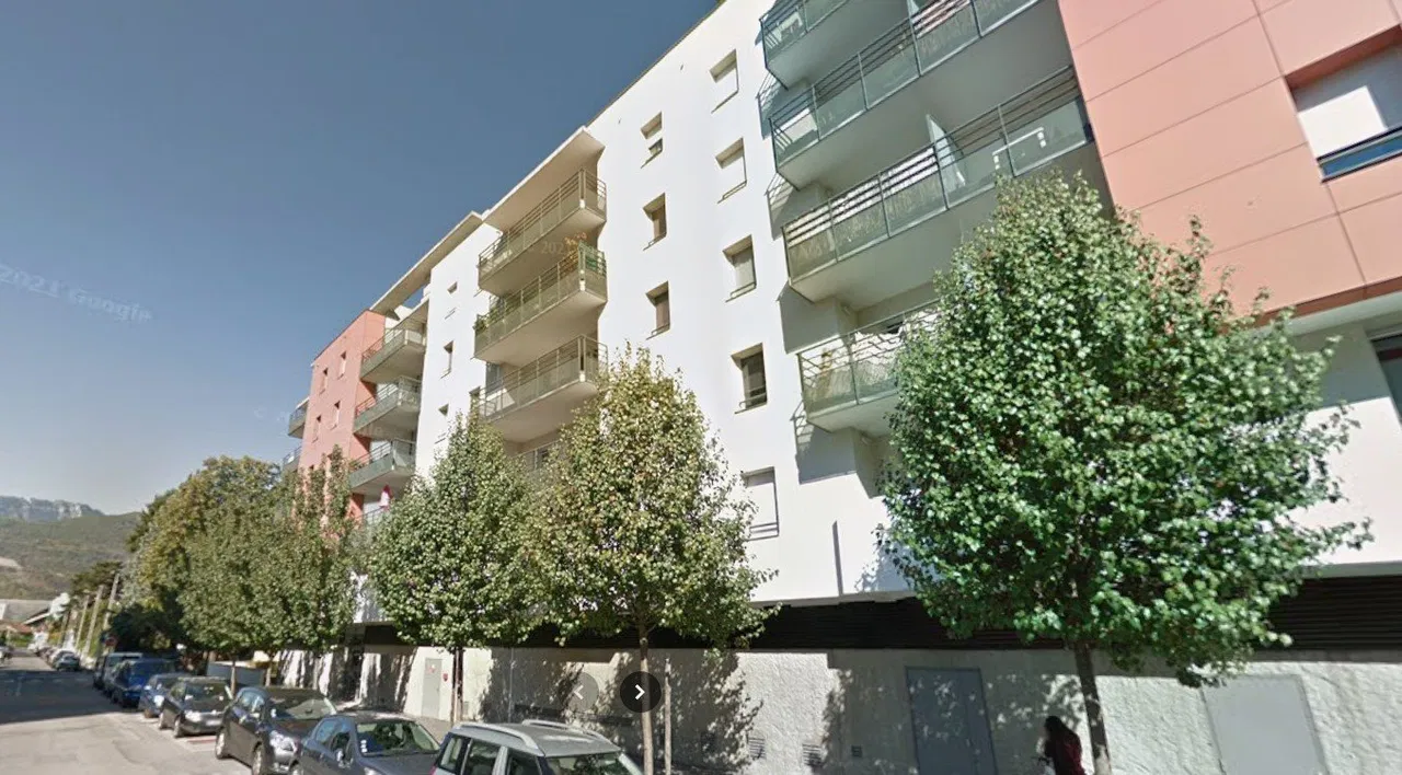RENTAL INVESTMENT – GRENOBLE – Student Residence Campus Universities Grenoble - 4.80% return