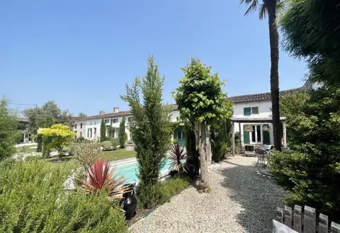 Photo of 19TH CENTURY FARMHOUSE OF 580M² ON A 2295M² PLOT