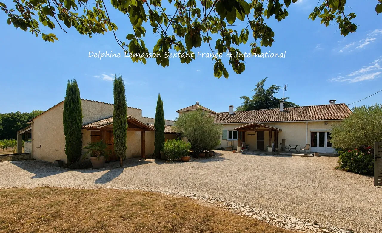 Charming Country Home with private pool and mature garden