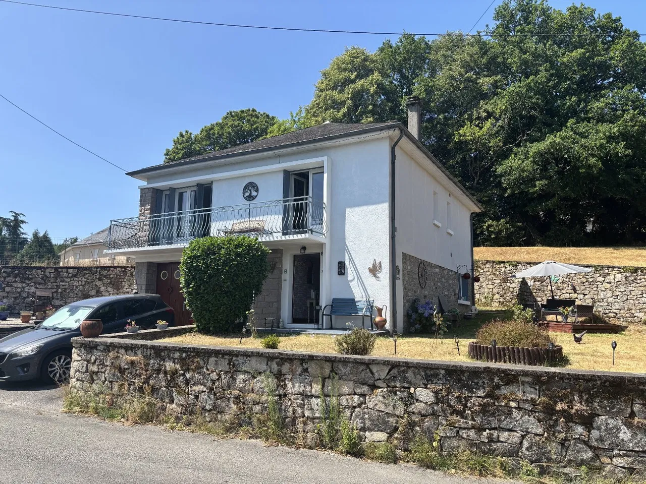 Village house with 3 bedrooms, Garden and beautiful views.