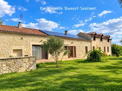 Photo of Monbazillac, longère stone house with outbuiliding, 5 beds, garage, workshop, jacuzzi, cellar, 2300 m² of land