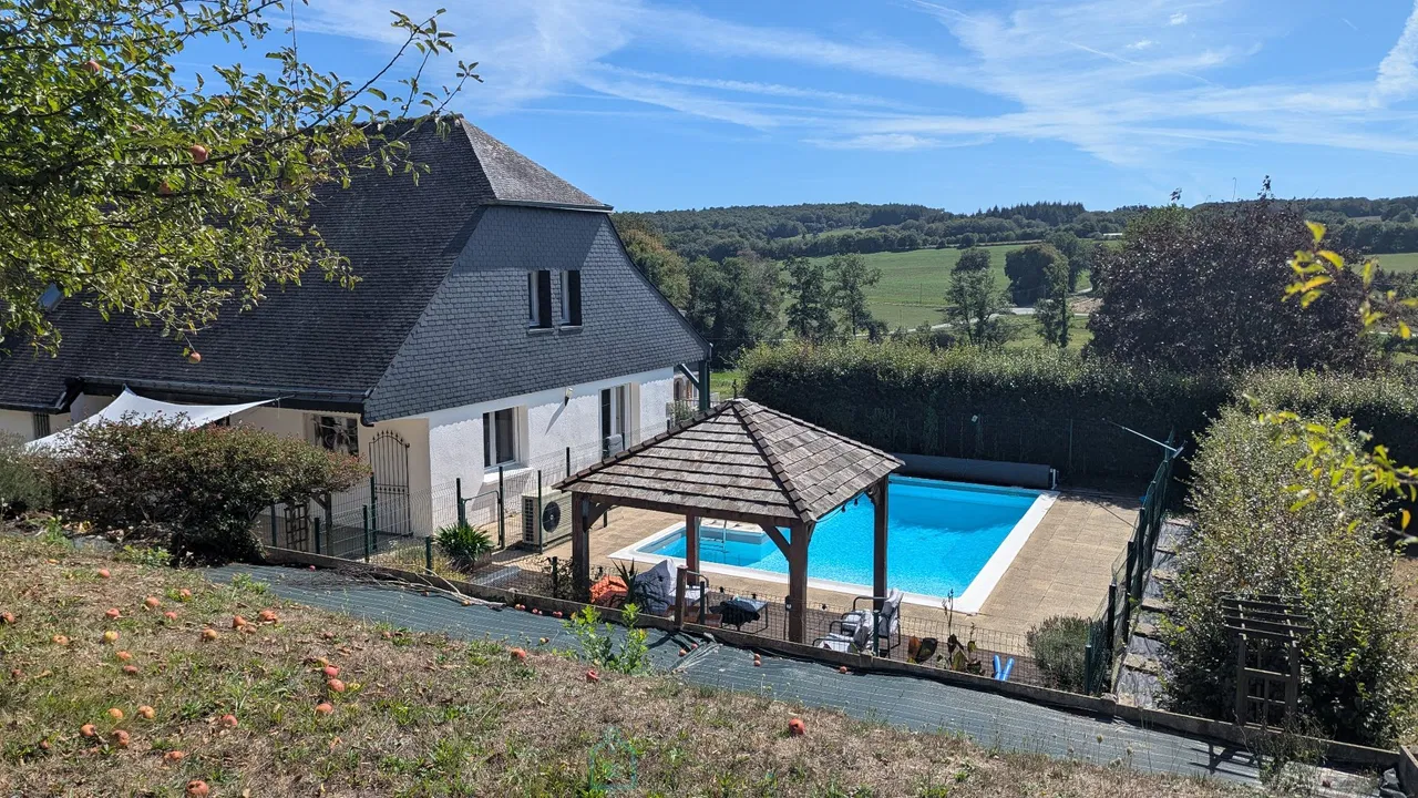 Exclusive listing – Beautiful family property with heated swimming pool and open views