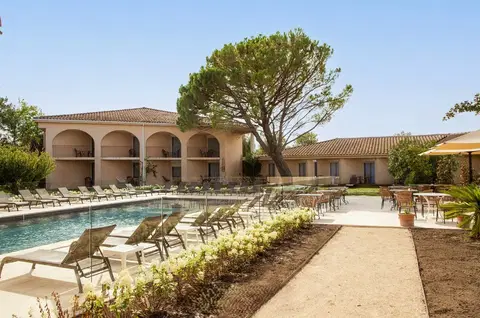 תמונה של השקעה בשכירות – אביניון – מלון Golden Tulip Avignon Le Paradou לנופש – תשואה 6.55%