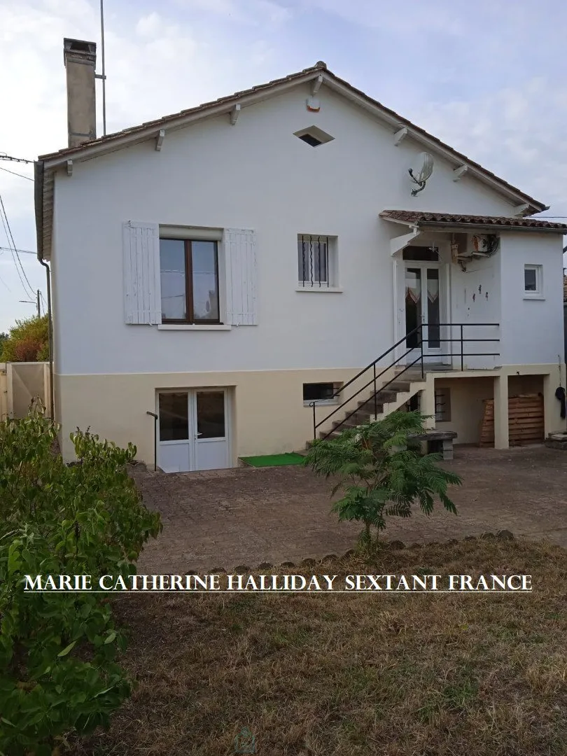 Renovated 1950s House in Bergerac with Garden and Basement