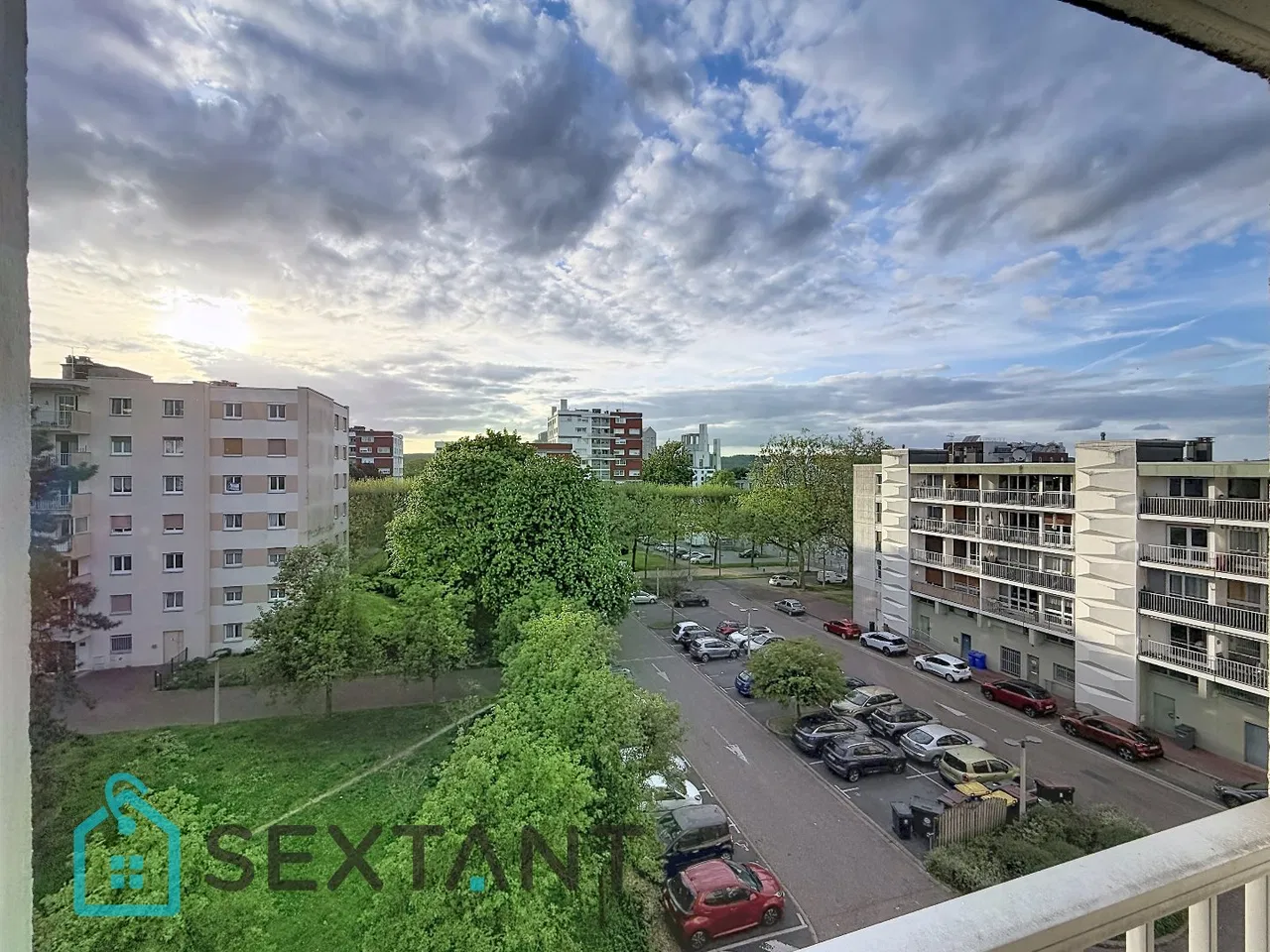 Apartment with balcony, 84m2, ideally located