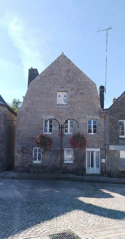 Photo of Town house