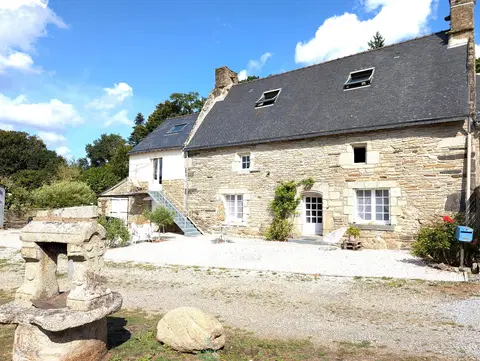 Photo of Charming longère with independent T2 on 3400 m2