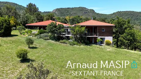 Photo of SPACIOUS, 3-BED ARCHITECT-DESIGNED VILLA IN SPACIOUS PLOT WITH SPECTACULAR, OPEN VIEWS