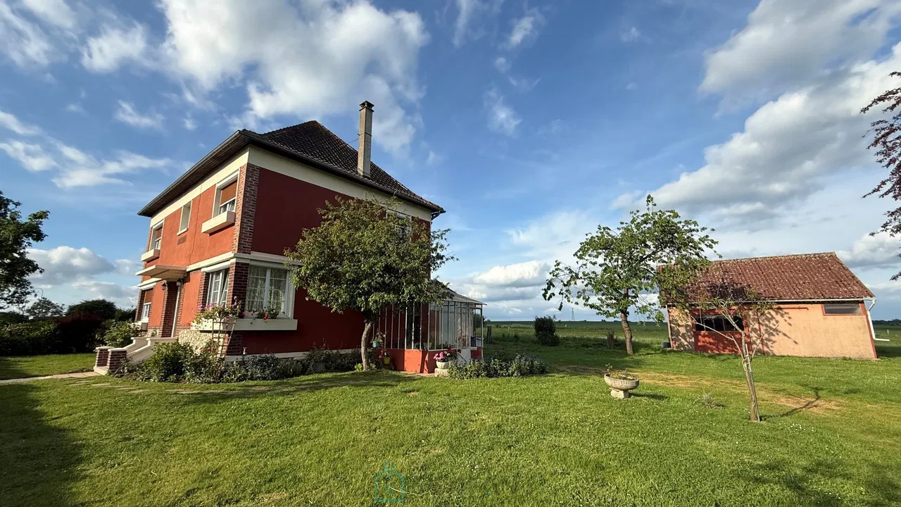 4 bedroom family home – Great potential 5 min from Bourgtheroulde