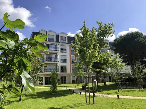 Foto di INVESTIMENTO IN AFFITTO – Mantes-la-Jolie – Residenza Senioriales Mantes-la-Jolie - 9,16% rendimento