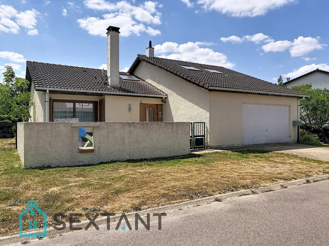 House 5 bedrooms in Bonsecours