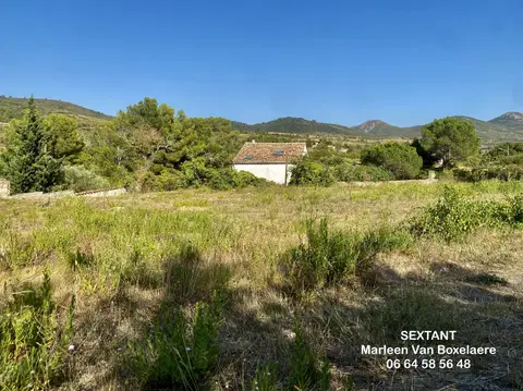 Photo of Building plot of approximately 1 300 m² with an amazing view.