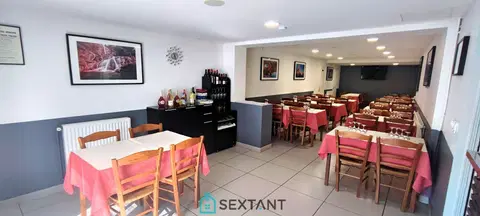 תמונה של בניין עם שטח מסחרי + דירת 3 חדרים