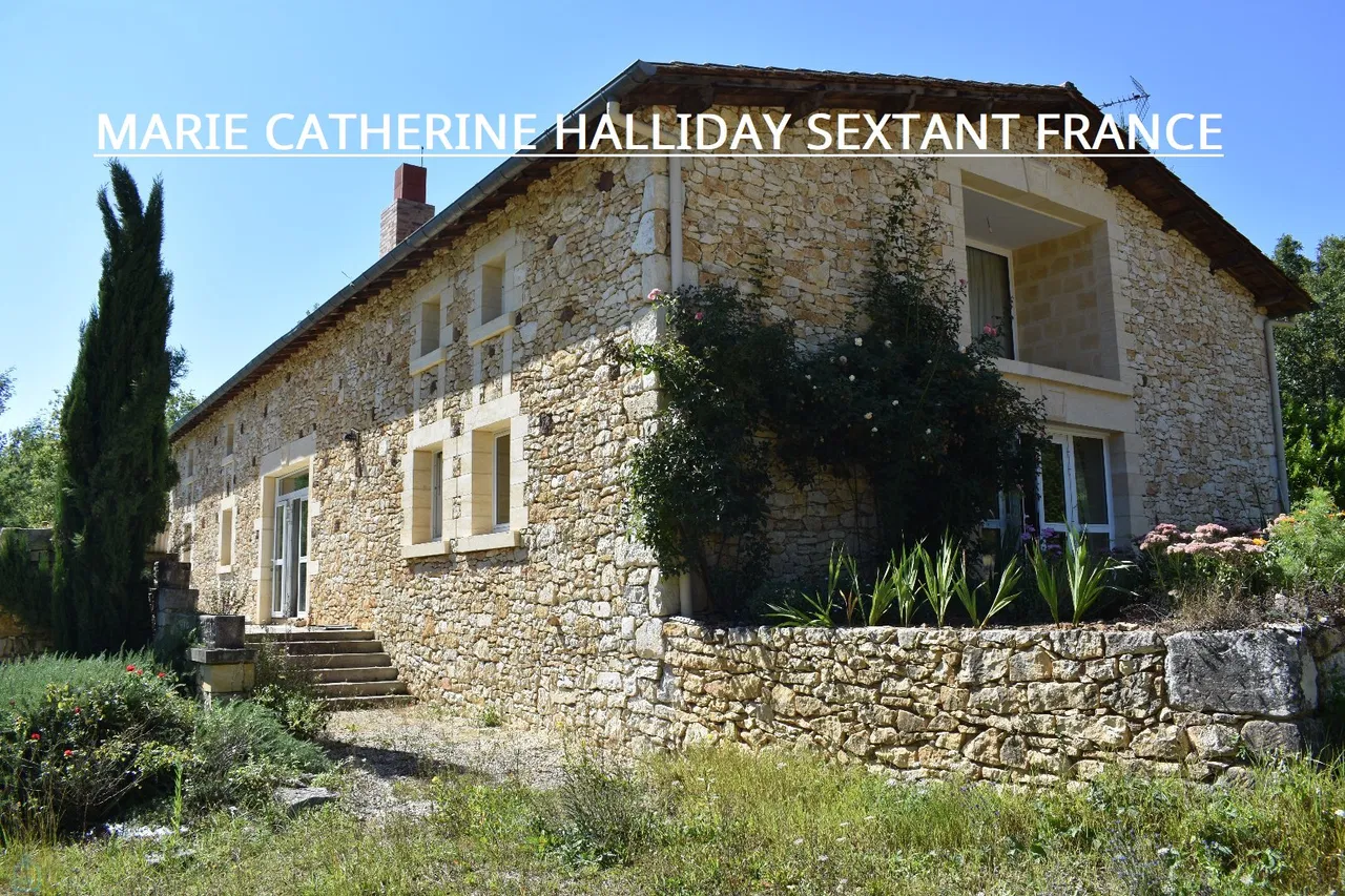 Exceptional 6-Bedroom Property in 5-Hectare Wooded Park, Dordogne