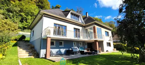 Foto di Proprietà di carattere di 280 m² – 5 camere da letto – Vista panoramica – Non visibile dall'esterno