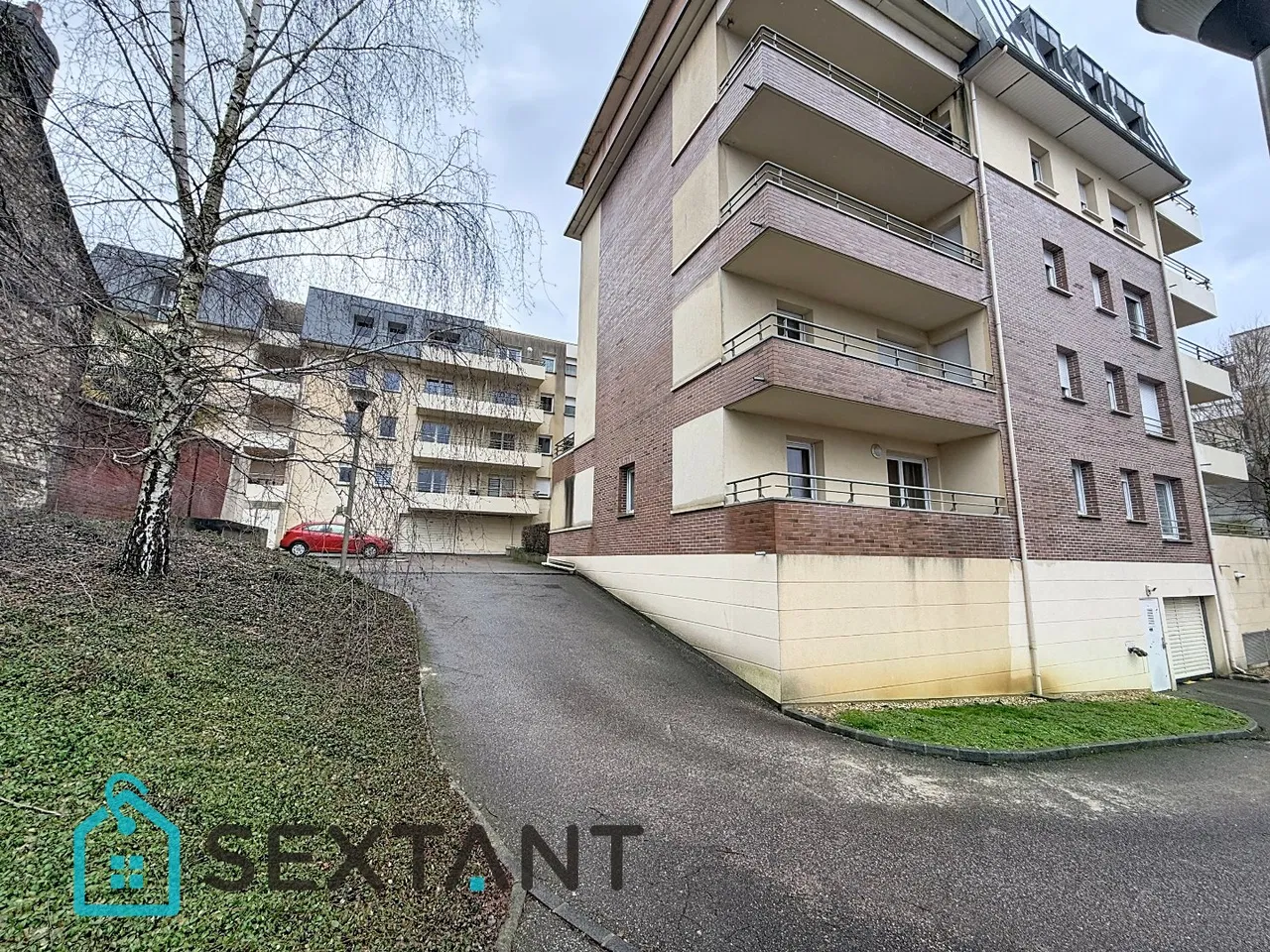 62 m2 apartment with 30 m2 terrace and parking