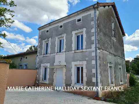 Photo of Maison de caractère with 3 bedrooms and convertible attic room, Douzillac