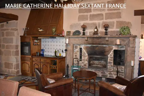 Photo of Magnificent 17th Century Château with 7 Bedrooms on 21 Hectares in Dordogne