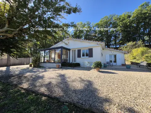 Photo of CHARMING SINGLE-STOREY COUNTRY HOME – PANORAMIC VIEWS, LANDSCAPED GARDENS & DETACHED ANNEXE