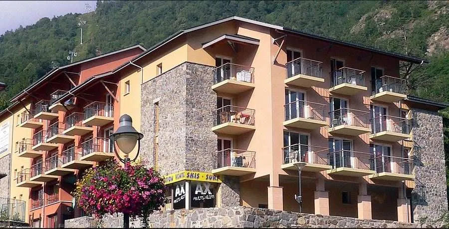 residence tourisme · AX LES THERMES