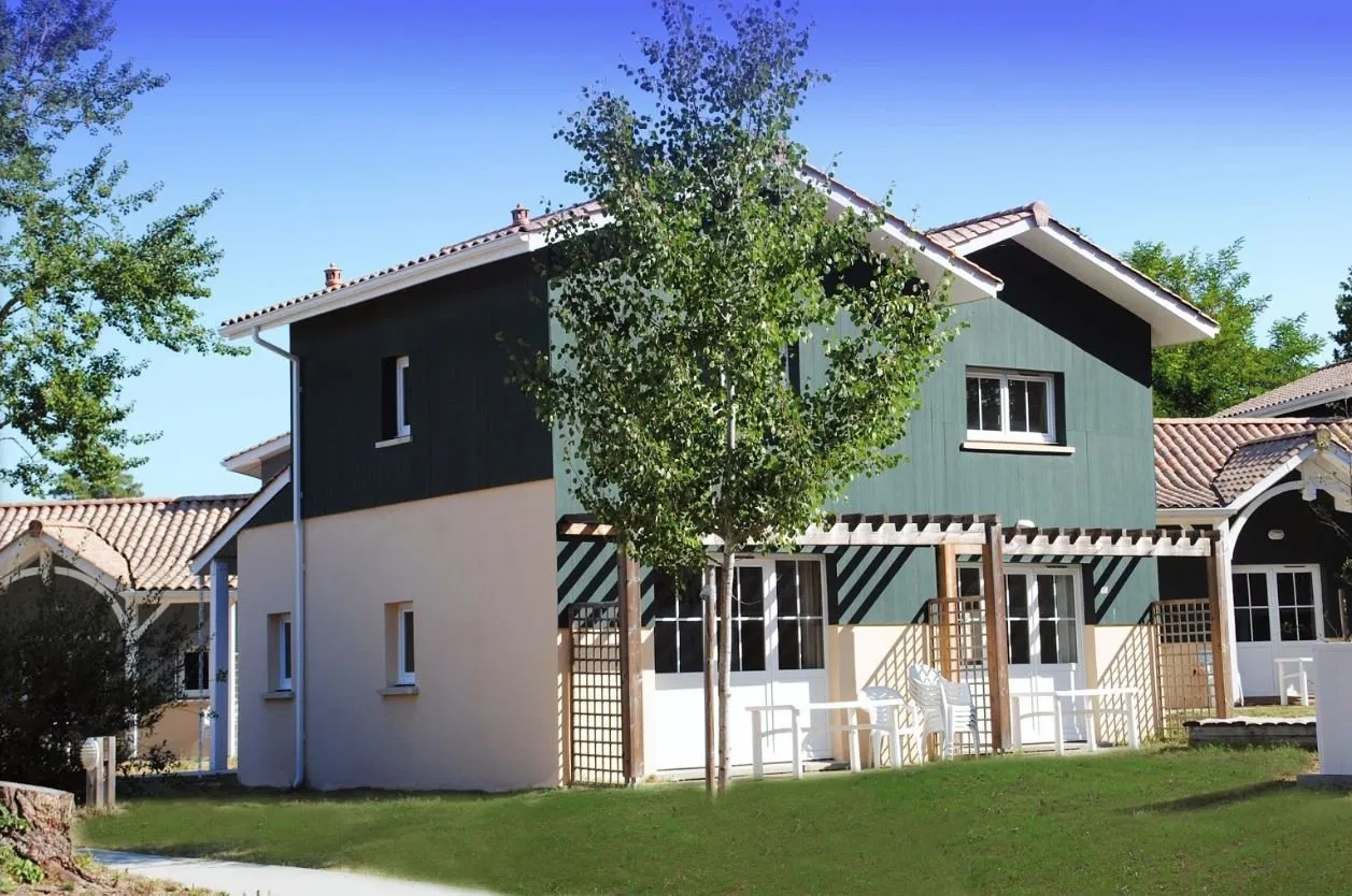 residence tourisme · ARES